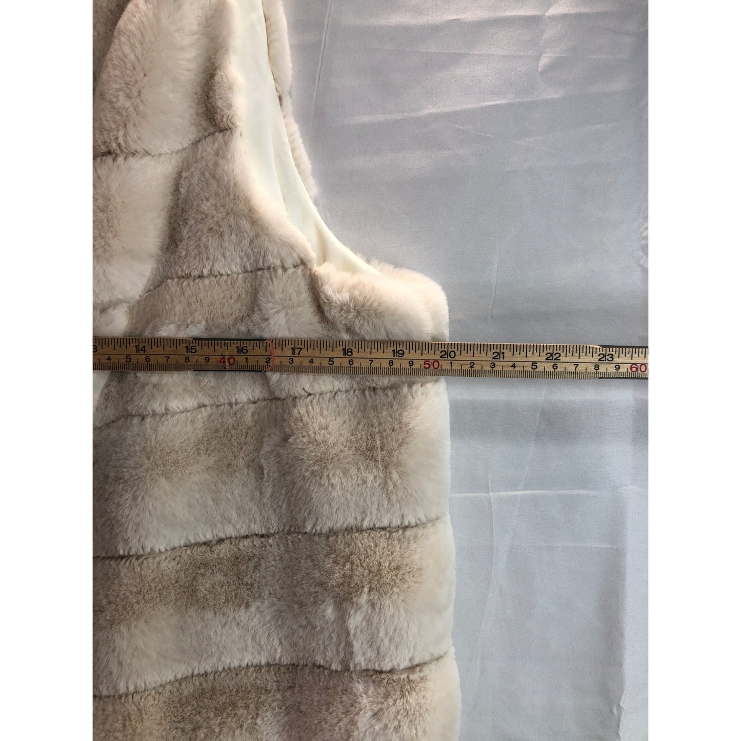 INC Faux Fur Vest Large/XL Ivory Plush Luxury Layering NWT